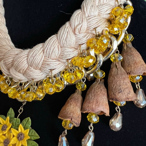 🌻 BEAUTIFUL HANDNADE NECKLACE - Picture 6 of 9